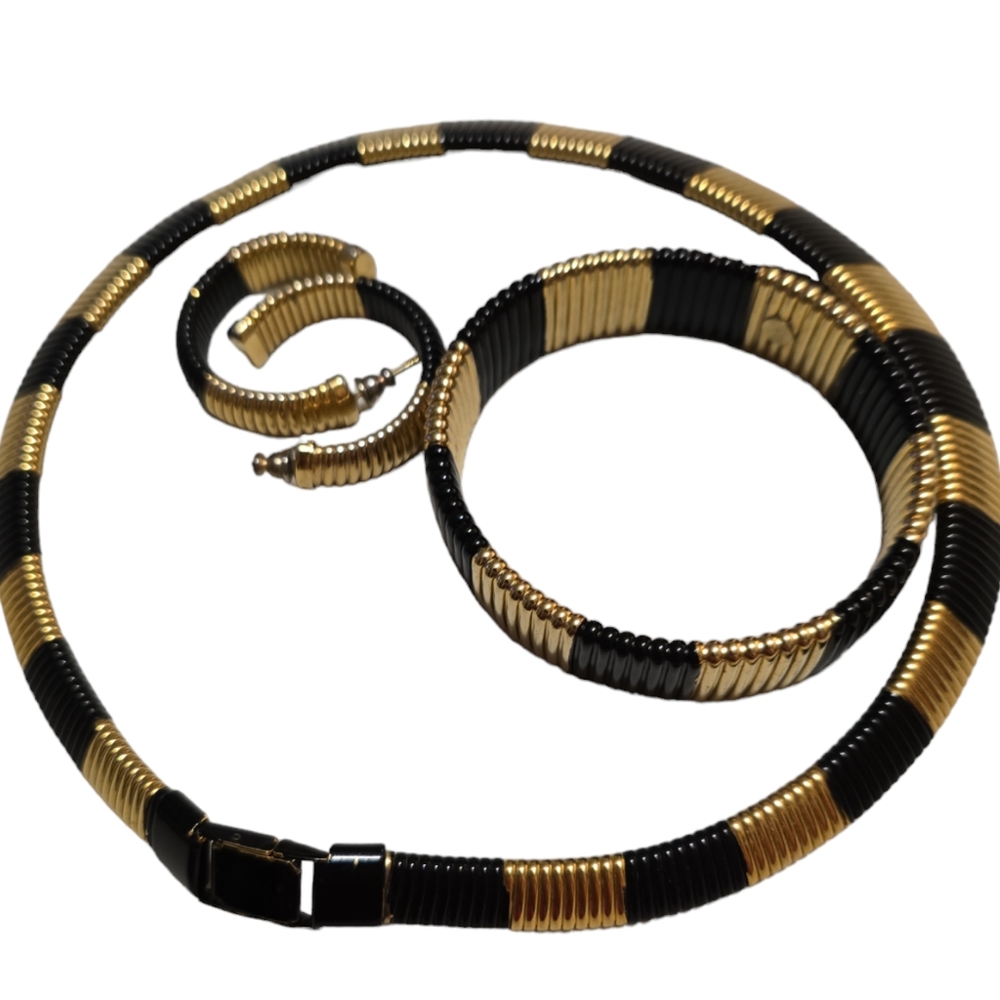 Cleopatra Gold Tone wBlack Set 6" Bracelet 14" Necklace